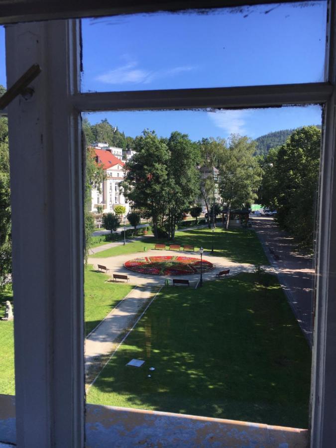 Stary Dom Zdrojowy Hotel Krynica Zdroj Buitenkant foto