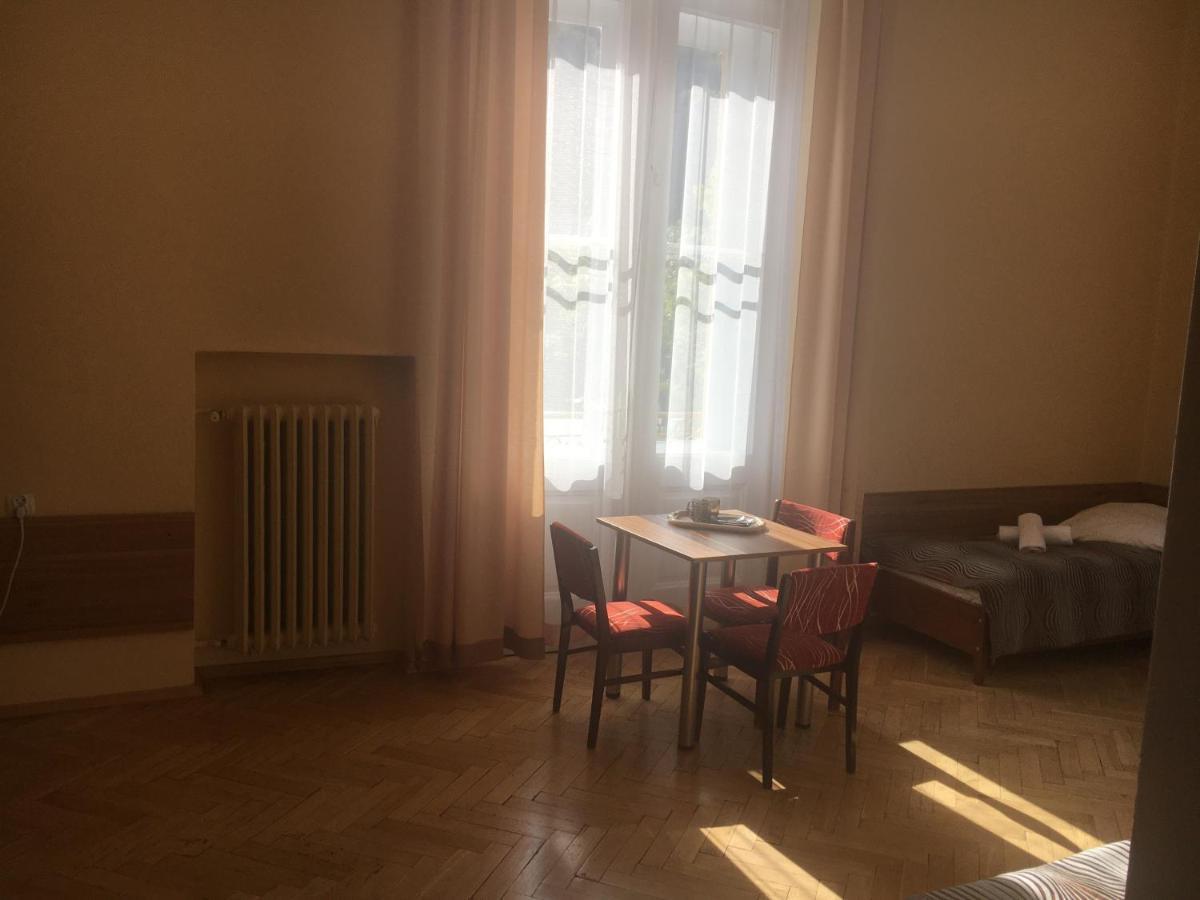 Stary Dom Zdrojowy Hotel Krynica Zdroj Buitenkant foto