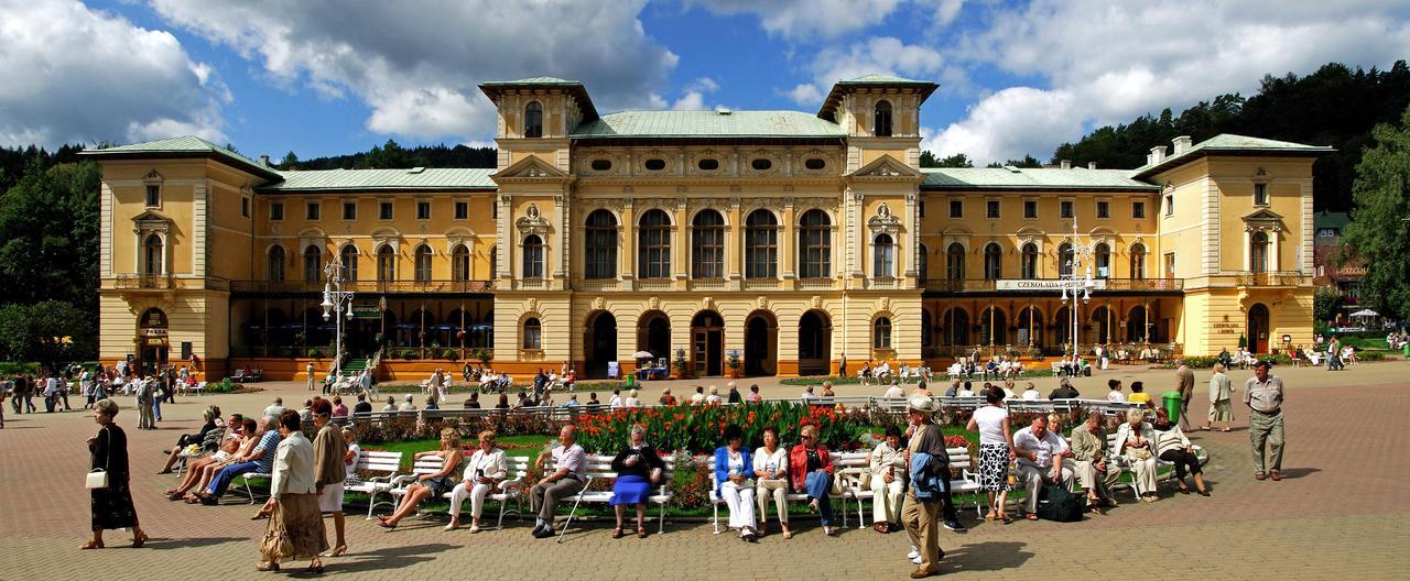 Stary Dom Zdrojowy Hotel Krynica Zdroj Buitenkant foto