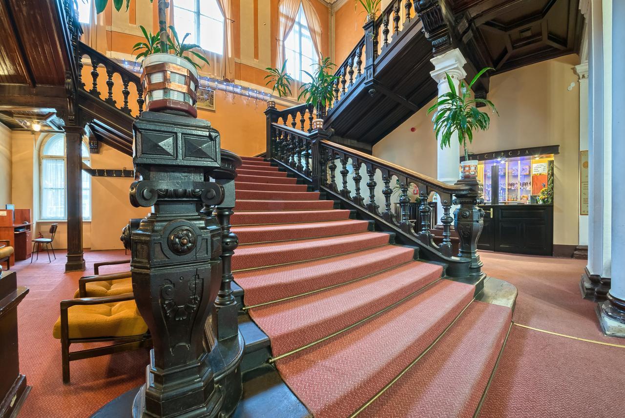 Stary Dom Zdrojowy Hotel Krynica Zdroj Buitenkant foto