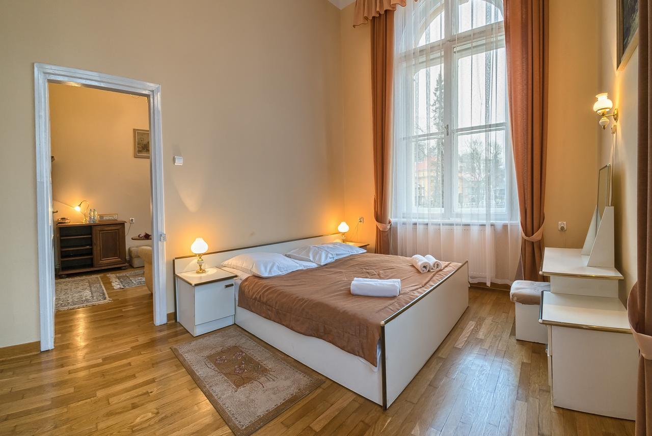 Stary Dom Zdrojowy Hotel Krynica Zdroj Buitenkant foto