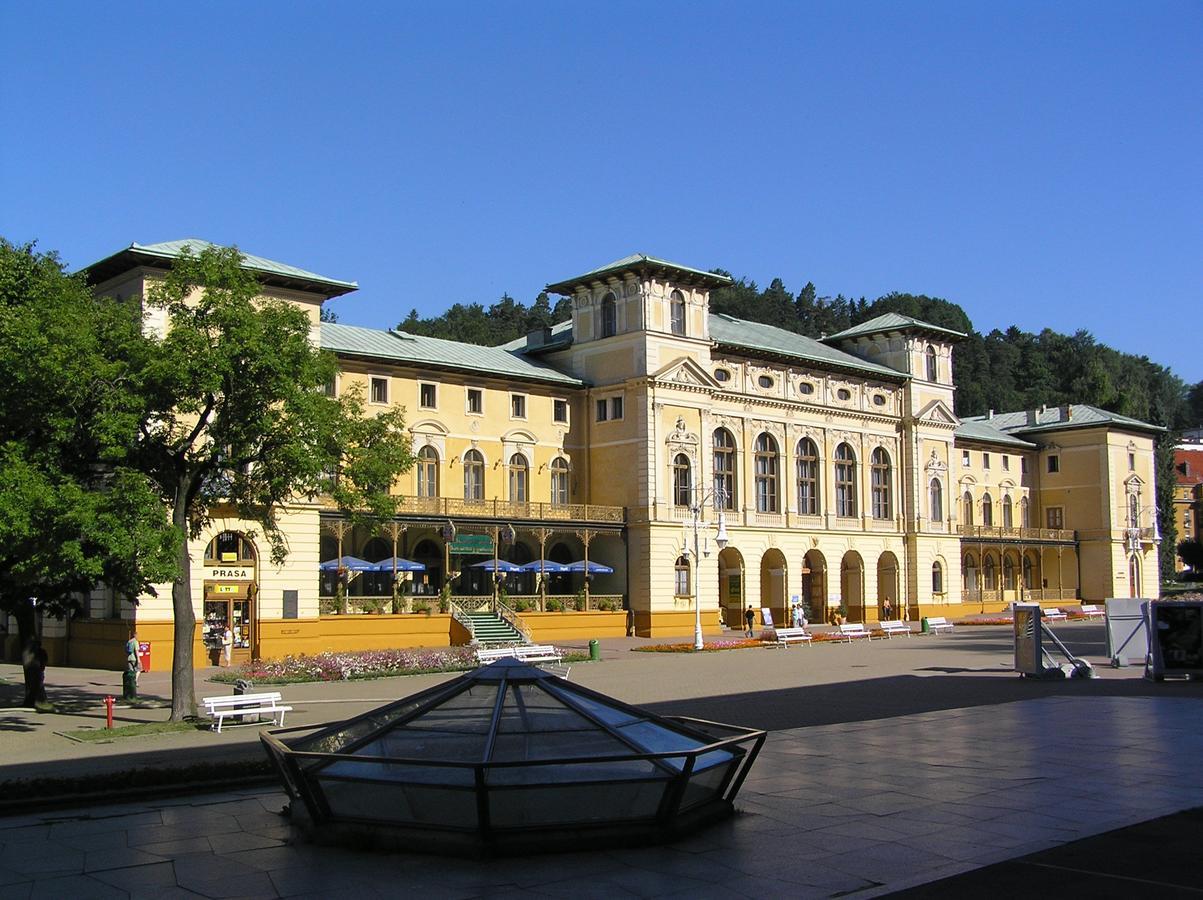 Stary Dom Zdrojowy Hotel Krynica Zdroj Buitenkant foto
