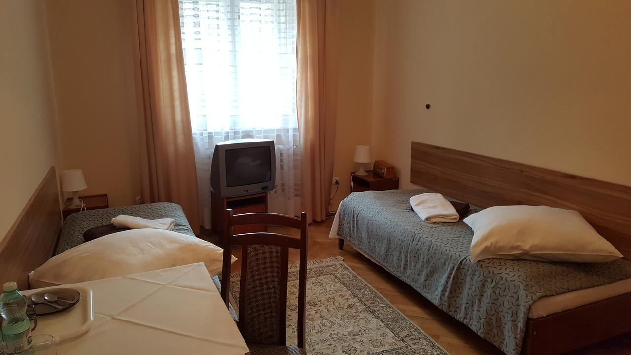 Stary Dom Zdrojowy Hotel Krynica Zdroj Buitenkant foto