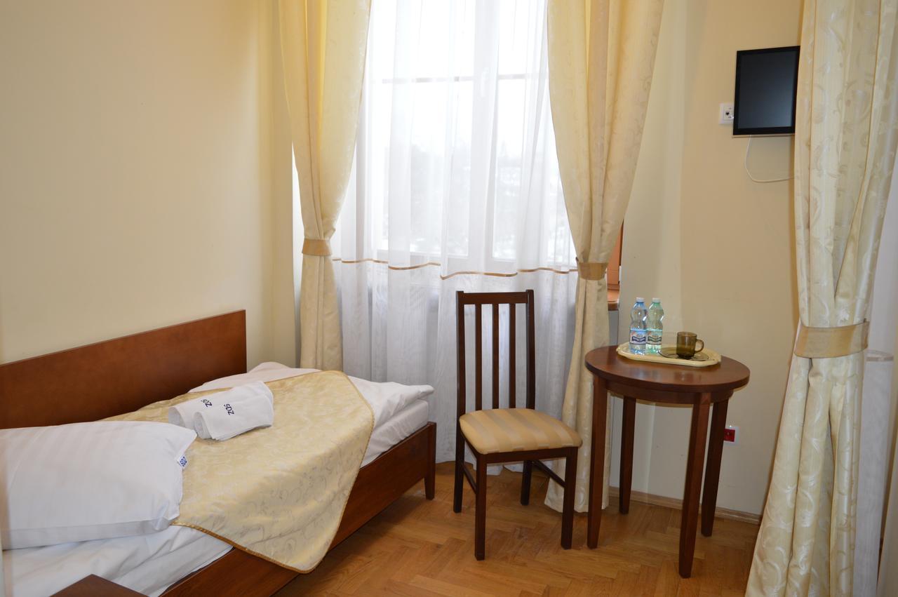 Stary Dom Zdrojowy Hotel Krynica Zdroj Buitenkant foto